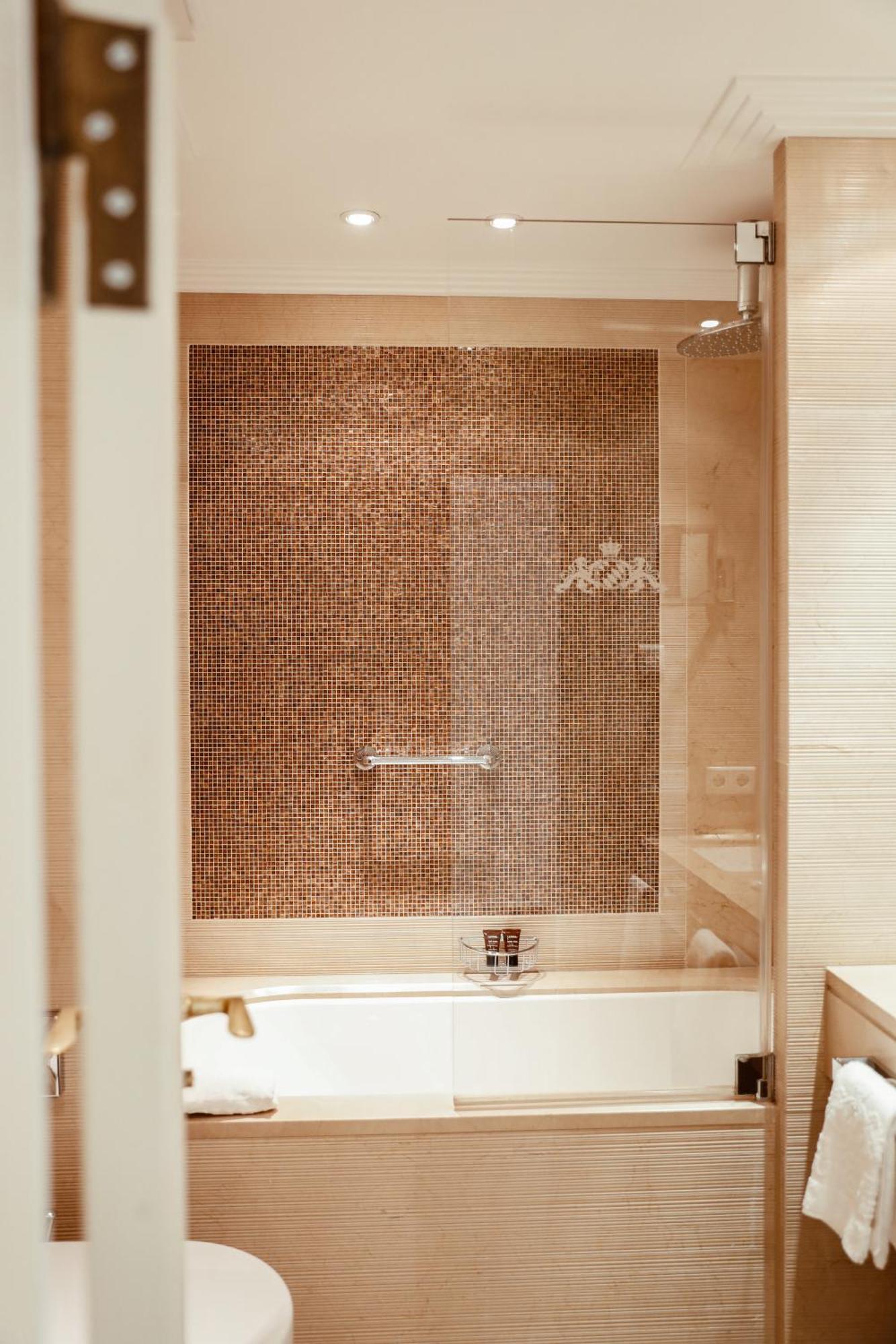 Hotel Bayerischer Hof München Szoba fotó