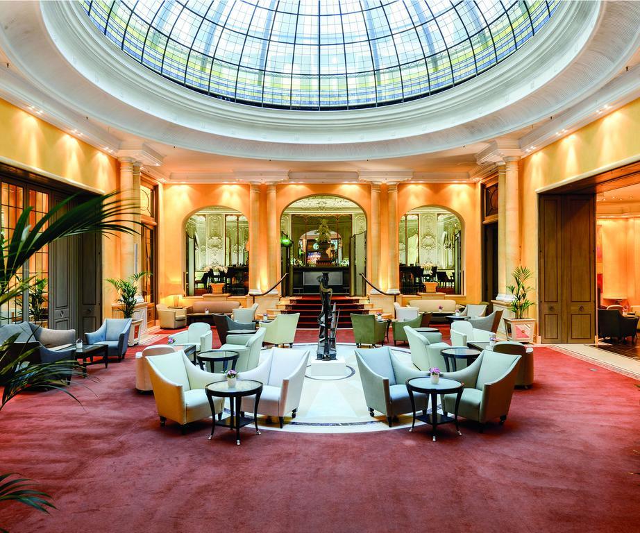 Hotel Bayerischer Hof München Kültér fotó The lobby