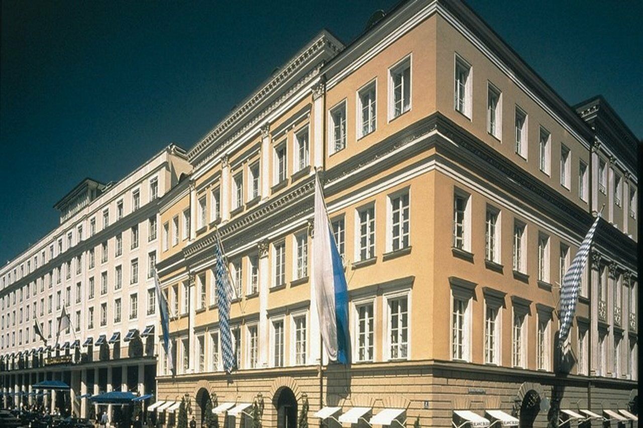 Hotel Bayerischer Hof München Kültér fotó The Grand Hotel