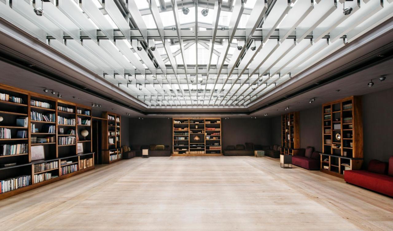 Hotel Bayerischer Hof München Kültér fotó Library